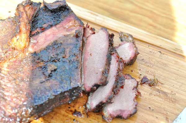 Brisket_im_Smoker_14.jpg