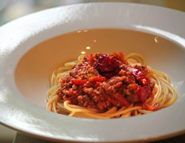 Spaghetti_Bolognese_mit_Cherry_Chilis_1.jpg